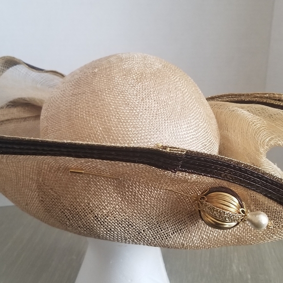 Vintage Brown Straw Hat - Picture 3 of 5